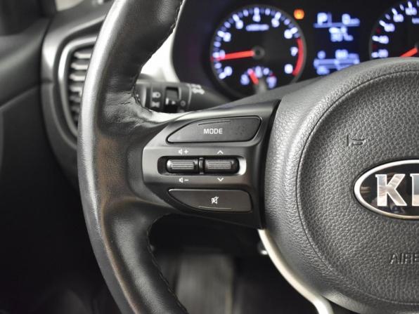 Kia Rio IV Рестайлинг с пробегом 2021 года, цена 1 743 200 рублей, 71463 км, седан, Автокод Объявления