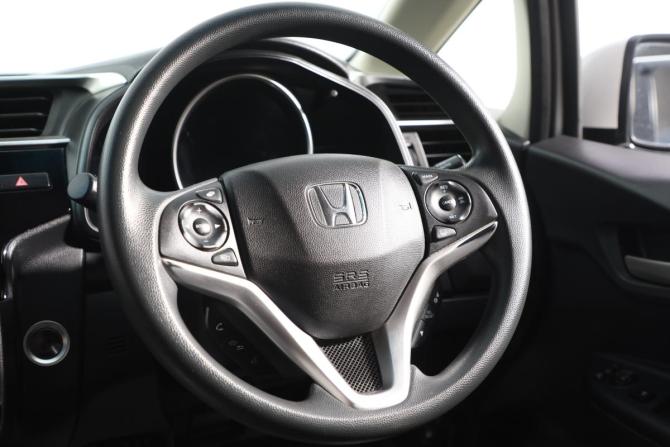 Honda Fit III Рестайлинг с пробегом 2019 года, цена 1 259 000 рублей, 139000 км, хэтчбек, Автокод Объявления