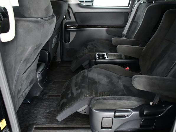 Toyota Vellfire I с пробегом 2011 года, цена 2 475 000 рублей, 155697 км, минивэн, Автокод Объявления