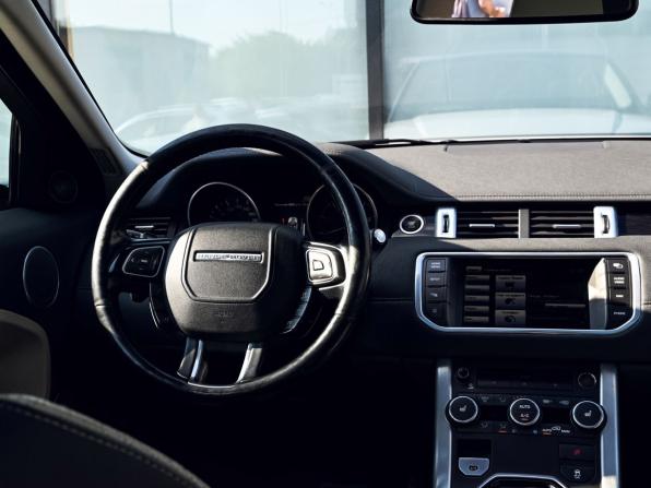 Land Rover Range Rover Evoque I с пробегом 2014 года, цена 1 565 000 рублей, 139561 км, внедорожник, Автокод Объявления