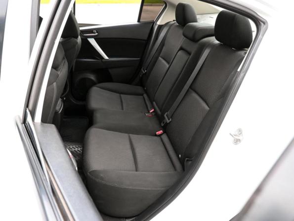 Mazda 3 II (BL) Рестайлинг с пробегом 2012 года, цена 945 000 рублей, 179812 км, седан, Автокод Объявления
