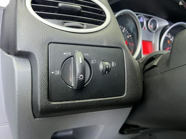 Ford Focus II с пробегом 2008 года, цена 489 000 рублей, 177960 км, хэтчбек, Автокод Объявления