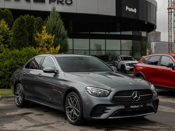 Mercedes-Benz E-Класс V (W213 S213 C238) Рестайлинг с пробегом 2021 года, цена 4 513 000 рублей, 48826 км, седан, Автокод Объявления