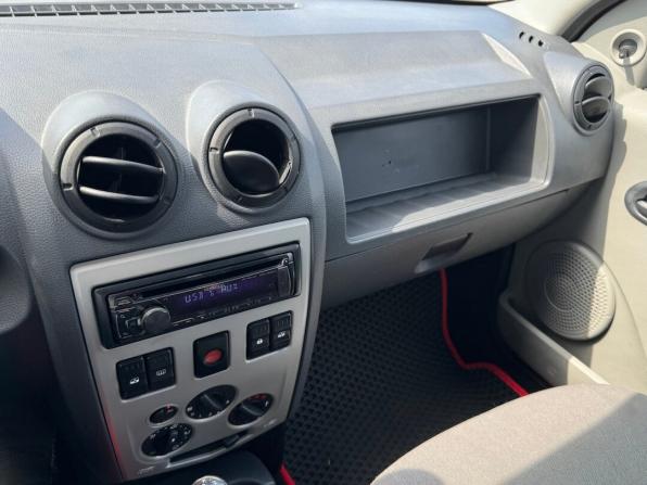 Renault Logan I с пробегом 2009 года, цена 299 900 рублей, 175691 км, седан, Автокод Объявления