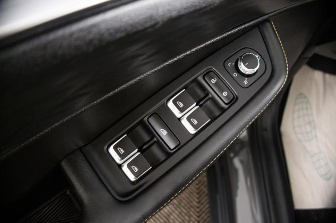 Geely Coolray I Рестайлинг с пробегом 2025 года, цена 2 499 000 рублей, 4650 км, внедорожник, Автокод Объявления