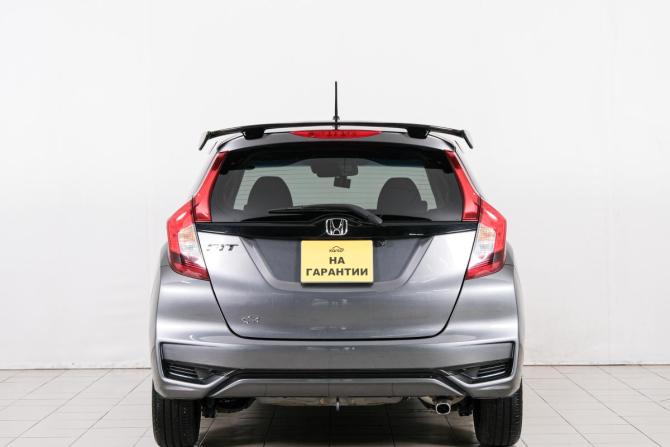 Honda Fit III Рестайлинг с пробегом 2019 года, цена 1 349 000 рублей, 127000 км, хэтчбек, Автокод Объявления