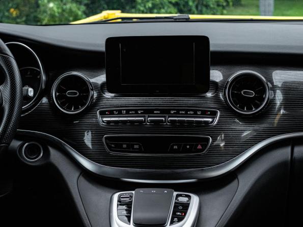 Mercedes-Benz V-Класс III (W447) Рестайлинг с пробегом 2022 года, цена 7 498 000 рублей, 52796 км, минивэн, Автокод Объявления