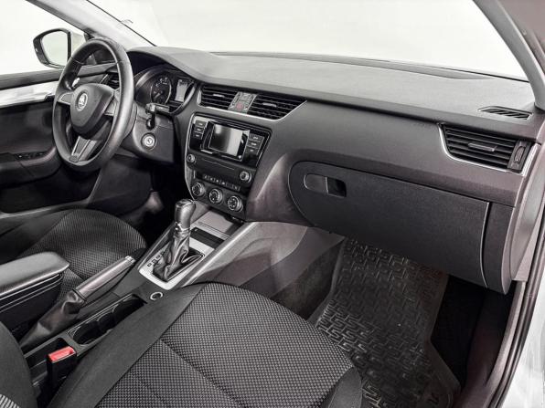 Skoda Octavia III (A7) с пробегом 2015 года, цена 952 000 рублей, 289114 км, лифтбек, Автокод Объявления