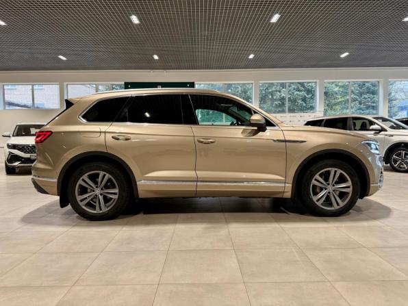 Volkswagen Touareg III с пробегом 2019 года, цена 3 990 000 рублей, 189300 км, внедорожник, Автокод Объявления