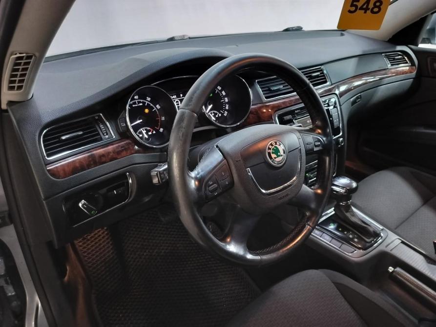Skoda Superb II Санкт-Петербург  - изображение 9