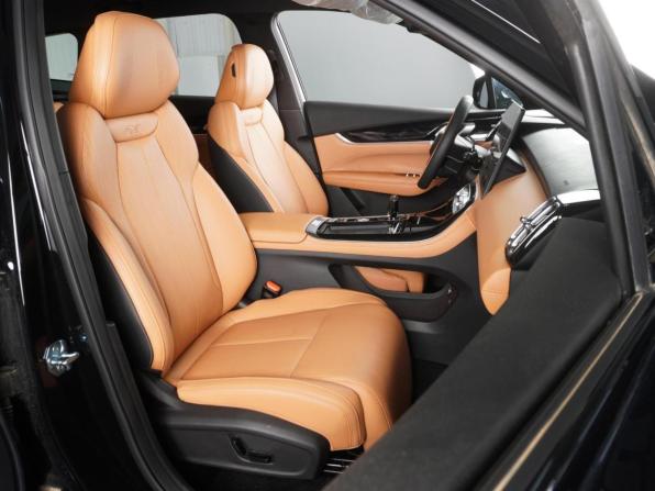 Geely Atlas II с пробегом 2026 года, цена 3 229 000 рублей, 10 км, внедорожник, Автокод Объявления