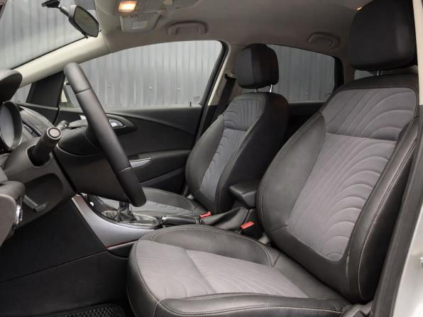 Opel Astra J Рестайлинг с пробегом 2013 года, цена 807 000 рублей, 118919 км, седан, Автокод Объявления