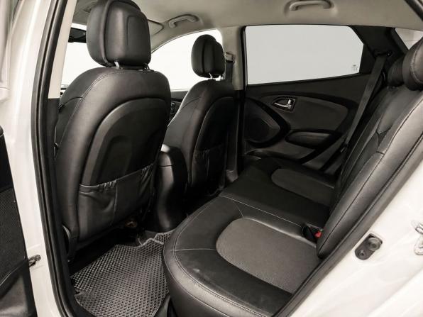 Hyundai ix35 I Рестайлинг с пробегом 2015 года, цена 1 399 000 рублей, 180000 км, внедорожник, Автокод Объявления