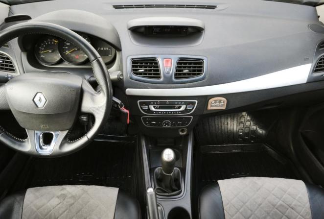Renault Fluence I с пробегом 2011 года, цена 679 000 рублей, 218727 км, седан, Автокод Объявления