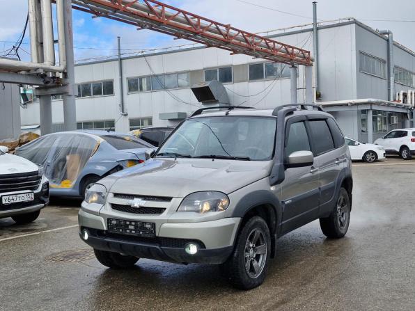 Chevrolet Niva I Рестайлинг с пробегом 2018 года, цена 782 000 рублей, 103935 км, внедорожник, Автокод Объявления