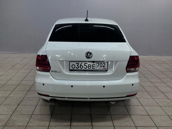 Volkswagen Polo V Рестайлинг с пробегом 2017 года, цена 940 000 рублей, 142997 км, седан, Автокод Объявления