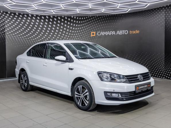 Volkswagen Polo V Рестайлинг с пробегом 2018 года, цена 1 105 000 рублей, 79742 км, седан, Автокод Объявления