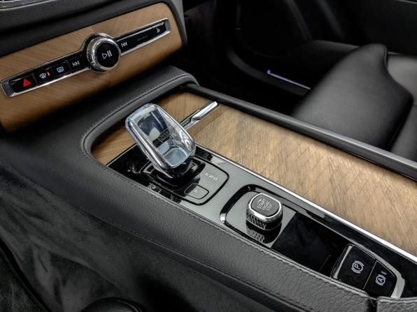 Volvo XC90 II Рестайлинг 1 с пробегом 2021 года, цена 5 250 000 рублей, 86330 км, внедорожник, Автокод Объявления
