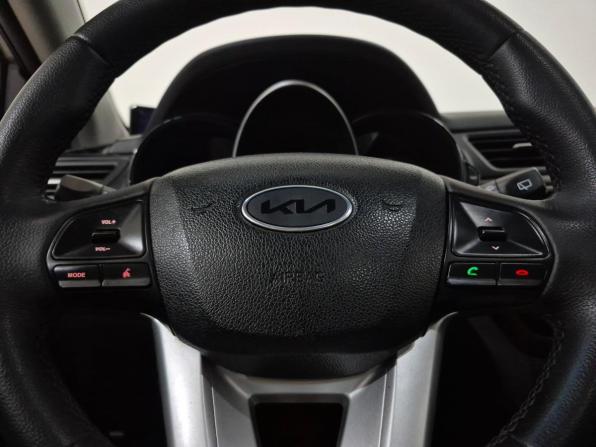 Kia Rio III с пробегом 2013 года, цена 645 000 рублей, 230119 км, хэтчбек, Автокод Объявления