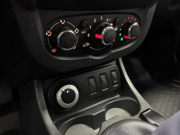 Renault Duster I Рестайлинг с пробегом 2018 года, цена 1 345 000 рублей, 135000 км, внедорожник, Автокод Объявления