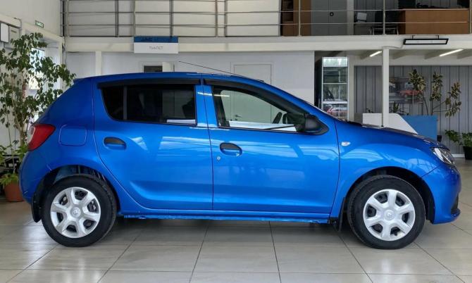 Renault Sandero II с пробегом 2015 года, цена 798 000 рублей, 126600 км, хэтчбек, Автокод Объявления