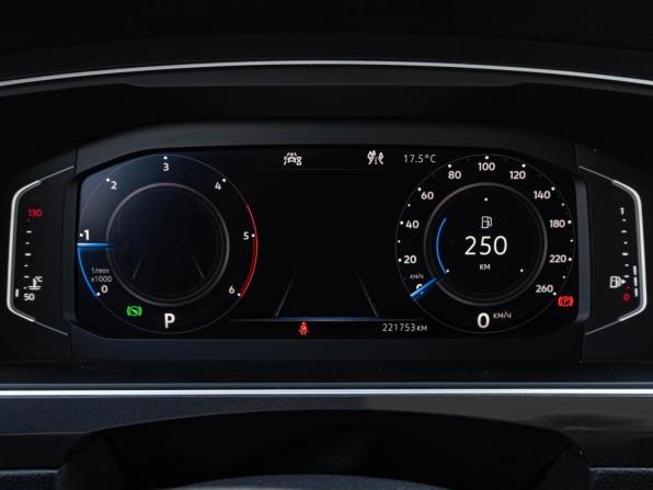 Volkswagen Tiguan II с пробегом 2019 года, цена 2 570 000 рублей, 221753 км, внедорожник, Автокод Объявления