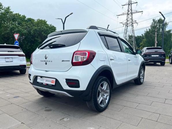 Renault Sandero II Рестайлинг с пробегом 2020 года, цена 1 325 400 рублей, 78412 км, хэтчбек, Автокод Объявления
