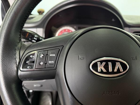 Kia Rio II Рестайлинг с пробегом 2010 года, цена 679 000 рублей, 176697 км, седан, Автокод Объявления