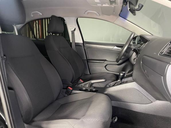 Volkswagen Jetta VI с пробегом 2013 года, цена 899 000 рублей, 261881 км, седан, Автокод Объявления