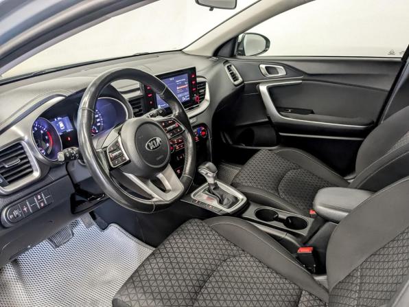 Kia Ceed III с пробегом 2020 года, цена 1 890 000 рублей, 91490 км, универсал, Автокод Объявления