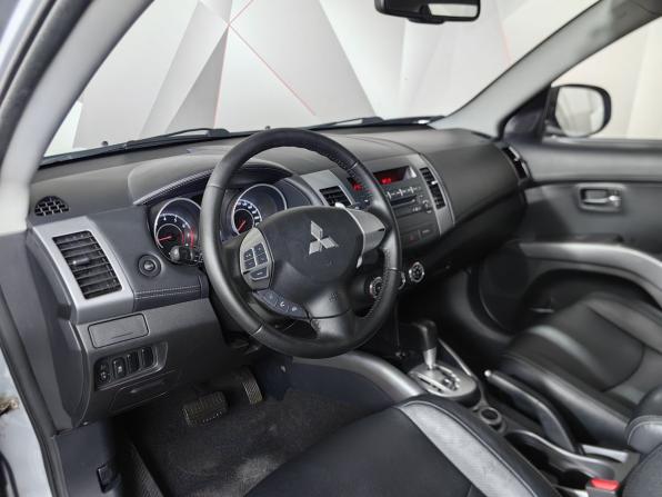 Mitsubishi Outlander II Рестайлинг с пробегом 2012 года, цена 1 499 000 рублей, 137455 км, внедорожник, Автокод Объявления