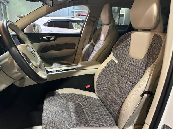 Volvo XC60 II с пробегом 2019 года, цена 3 999 990 рублей, 63452 км, внедорожник, Автокод Объявления