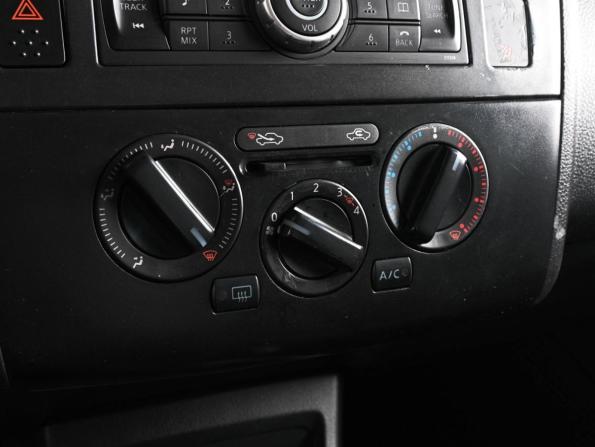 Nissan Tiida I с пробегом 2010 года, цена 690 000 рублей, 290648 км, седан, Автокод Объявления