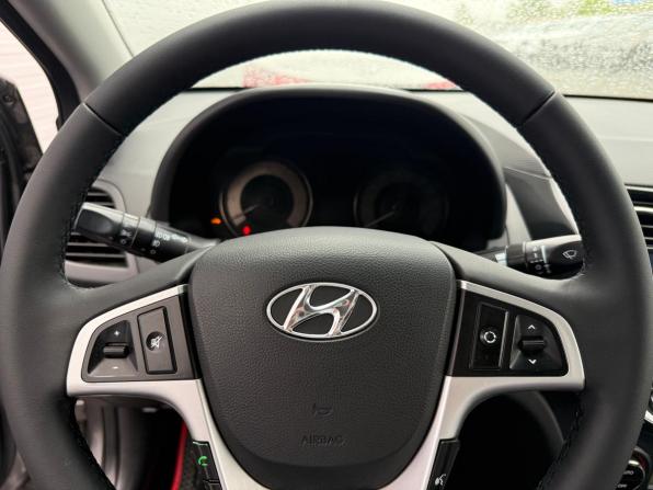 Hyundai Solaris I с пробегом 2011 года, цена 715 000 рублей, 132111 км, седан, Автокод Объявления