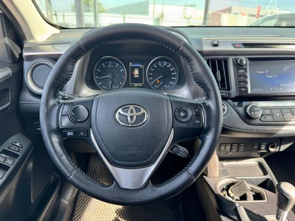 Toyota RAV4 IV (XA40) Рестайлинг с пробегом 2018 года, цена 2 270 000 рублей, 133127 км, внедорожник, Автокод Объявления
