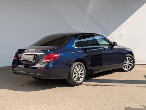 Mercedes-Benz E-Класс V (W213 S213 C238) с пробегом 2018 года, цена 2 990 000 рублей, 87976 км, седан, Автокод Объявления