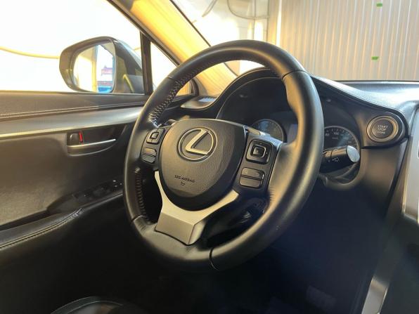 Lexus NX I с пробегом 2015 года, цена 2 590 000 рублей, 167285 км, внедорожник, Автокод Объявления