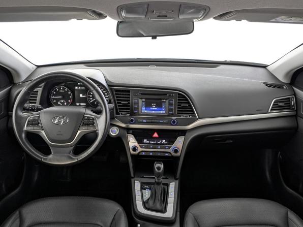 Hyundai Elantra VI (AD) с пробегом 2017 года, цена 1 800 000 рублей, 48300 км, седан, Автокод Объявления