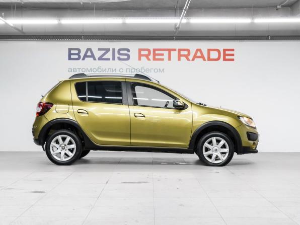 Renault Sandero II с пробегом 2016 года, цена 880 000 рублей, 167550 км, хэтчбек, Автокод Объявления