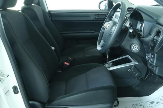 Toyota Corolla XI (E160 E170) Рестайлинг 2 с пробегом 2019 года, цена 1 699 000 рублей, 57330 км, универсал, Автокод Объявления