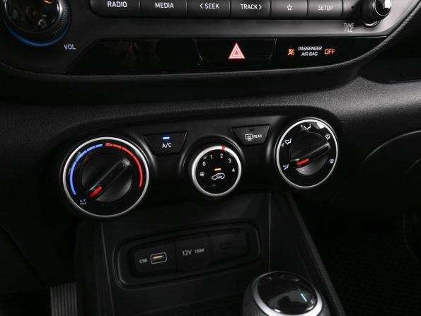 Hyundai Venue I с пробегом 2021 года, цена 1 879 000 рублей, 65437 км, внедорожник, Автокод Объявления