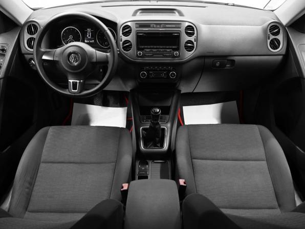 Volkswagen Tiguan I Рестайлинг с пробегом 2013 года, цена 1 315 000 рублей, 122335 км, внедорожник, Автокод Объявления