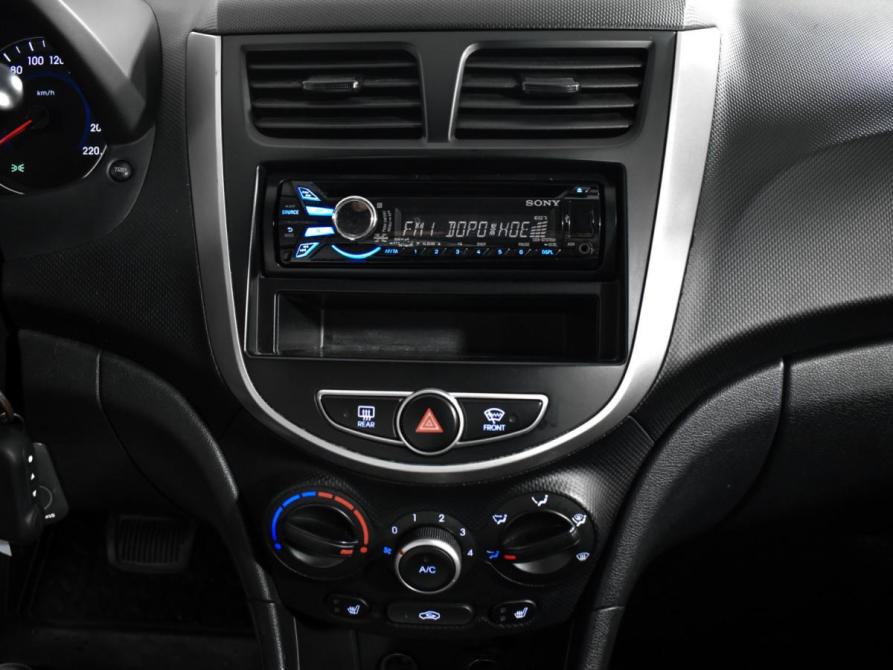 Hyundai Solaris I Санкт-Петербург  - изображение 16