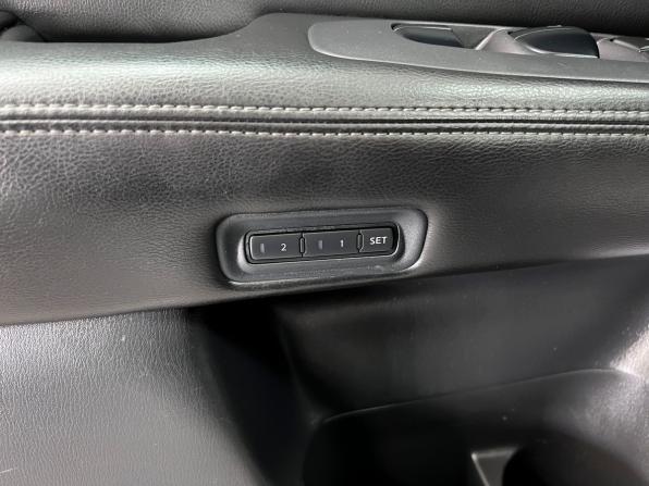 Nissan Pathfinder IV с пробегом 2015 года, цена 1 795 000 рублей, 163124 км, внедорожник, Автокод Объявления