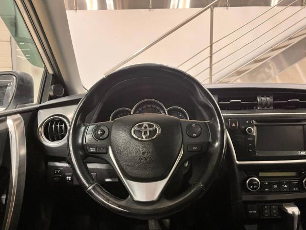 Toyota Auris II с пробегом 2013 года, цена 1 029 900 рублей, 153000 км, хэтчбек, Автокод Объявления