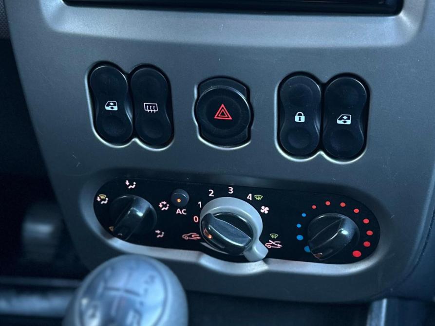Renault Logan I Рестайлинг Архангельск  - изображение 16