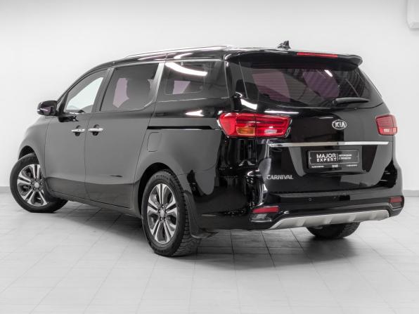 Kia Carnival III с пробегом 2020 года, цена 2 980 000 рублей, 125371 км, минивэн, Автокод Объявления