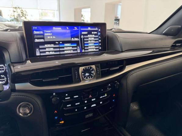 Lexus LX III Рестайлинг 2 с пробегом 2020 года, цена 8 600 000 рублей, 194245 км, внедорожник, Автокод Объявления