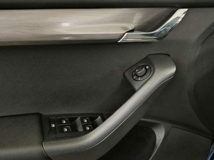 Skoda Octavia III (A7) Рестайлинг Москва  - изображение 9
