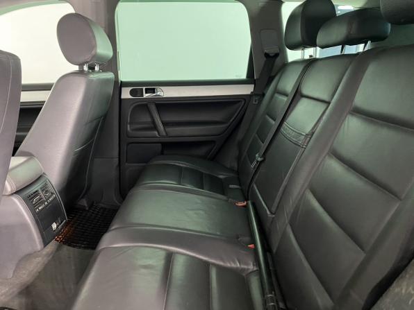 Volkswagen Touareg I Рестайлинг с пробегом 2008 года, цена 1 140 000 рублей, 270613 км, внедорожник, Автокод Объявления